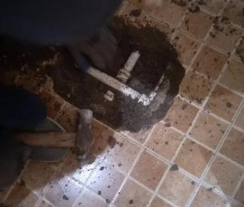 监利卫生间漏水维修公司为您分享下卫生间渗水如何处理及注意事项